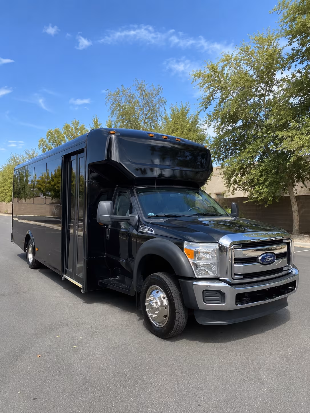 Anaheim Winery Tour & Pub Crawl Transportation