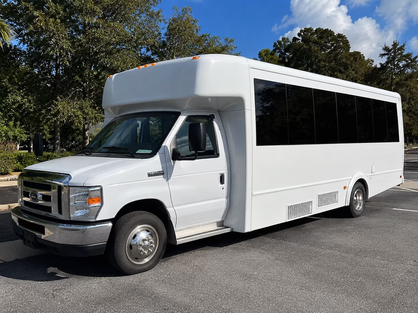 Costa Mesa Birthday, Sweet 16, & Quinceañera Party Bus Rentals